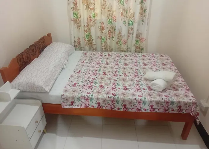Holiday home Moalboal Tomonoy